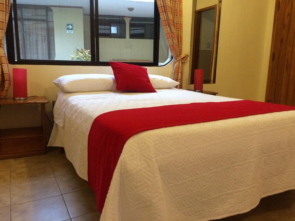 Hotel Red Booby Puerto Ayora  Habitación foto
